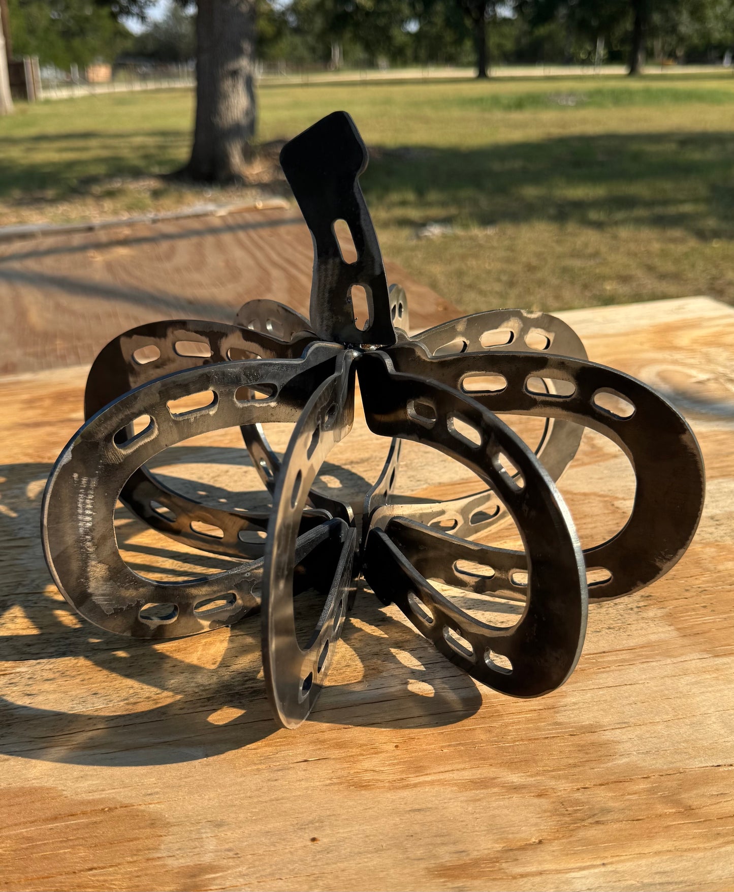 DIY Horseshoe Pumpkin (full-size)