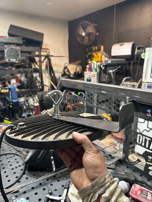 7/16 Bolt UFO Light Bracket